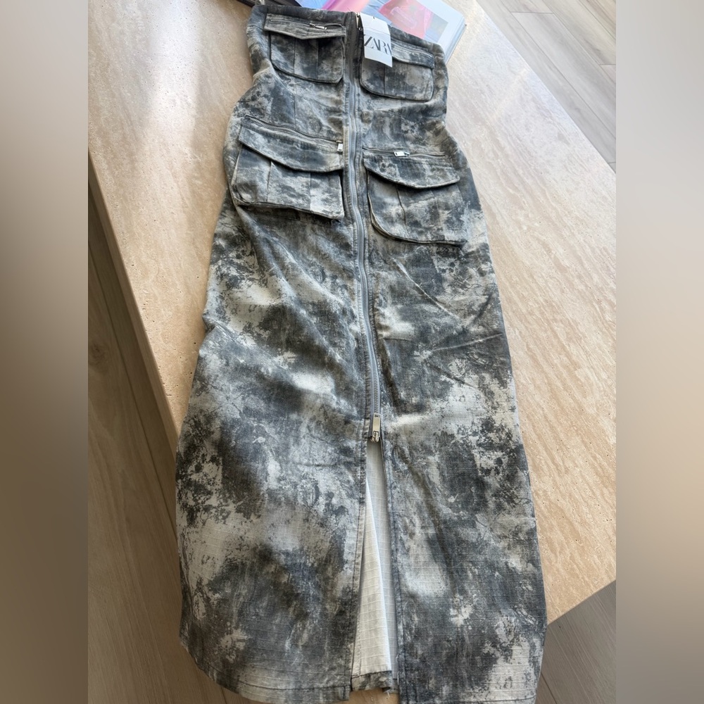 Zara Cargo Camo Printed Grey and White Pencil Skirt